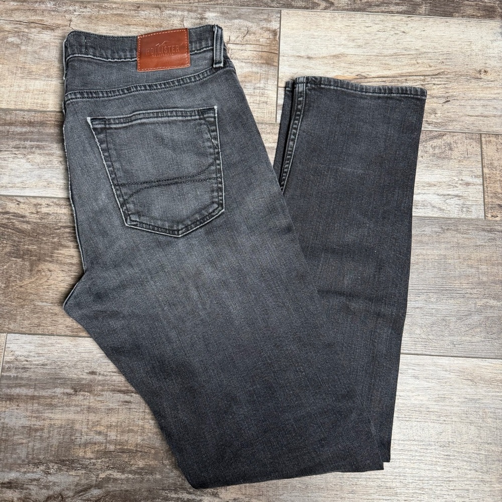 Hollister Dark Gray Faded Straight Jeans 34/34
